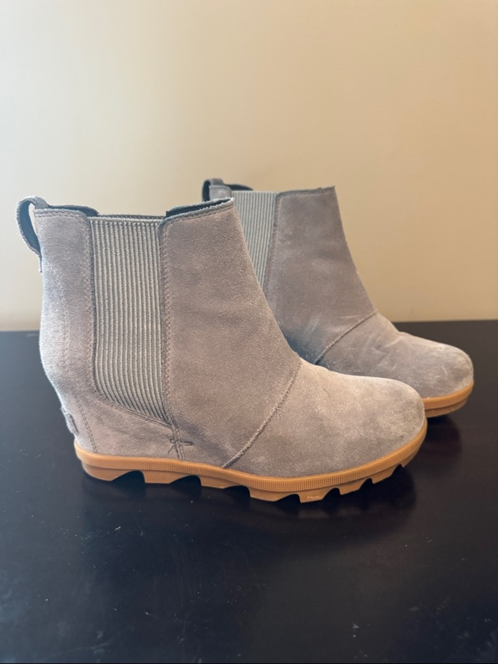 Sorel Gray Suede Wedge Chelsea Boots with Tan Sole